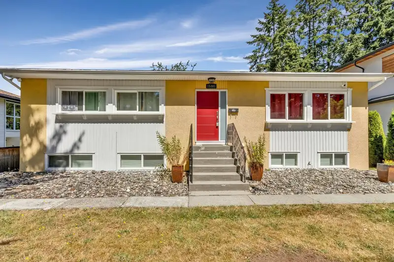 15381 27A AVENUE - photo 2 of 40