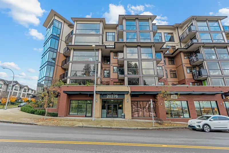 618 20376 N 86TH AVENUE - photo 1 of 25