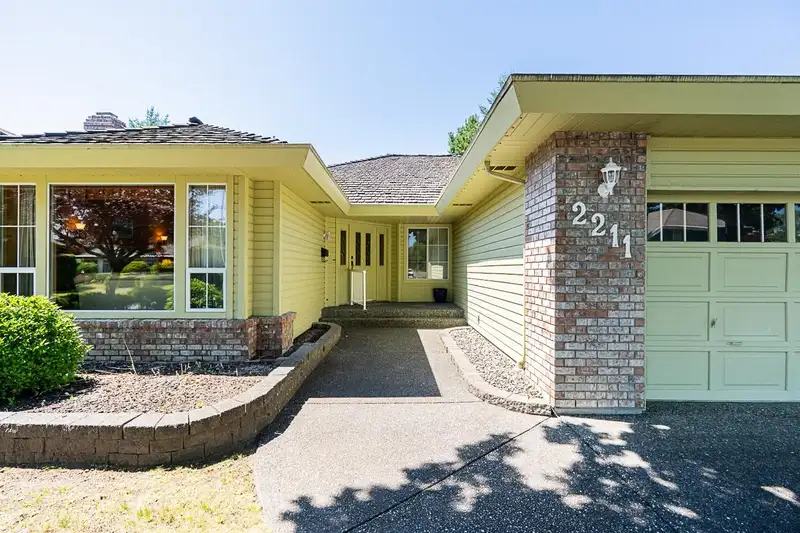 2211 148A STREET - photo 3 of 30