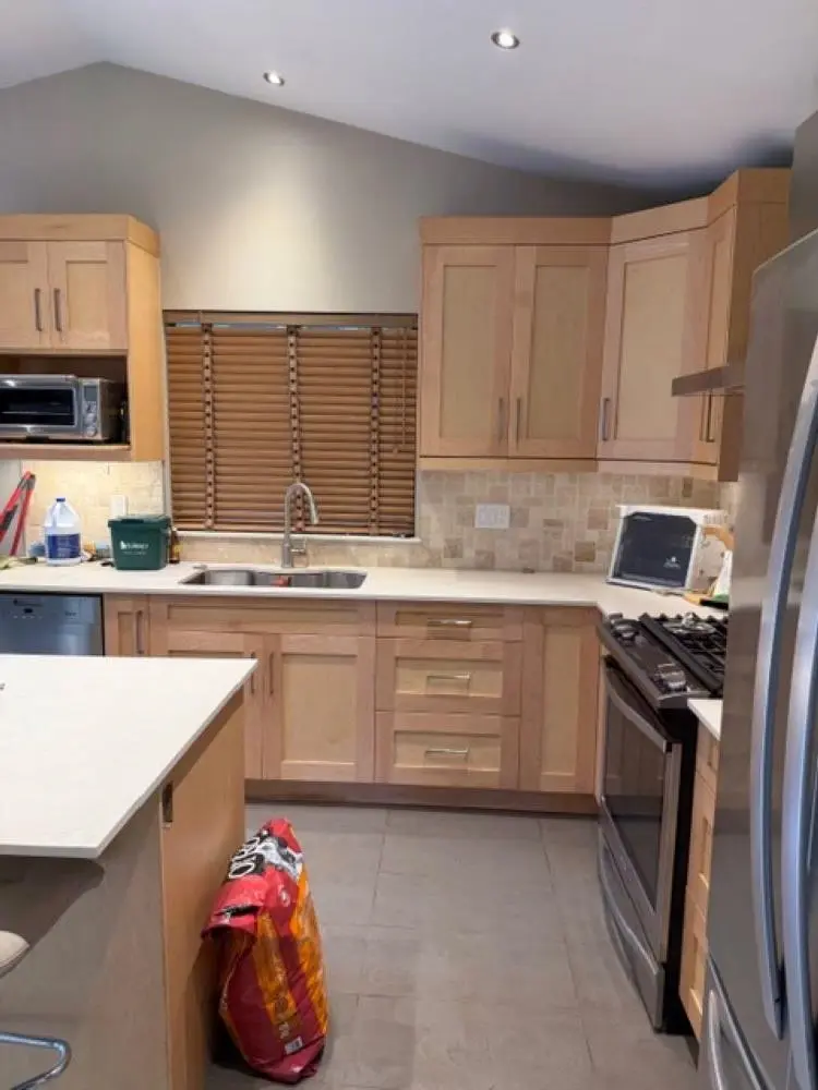 15049 75 AVENUE - photo 3 of 5