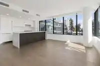 307 1588 JOHNSTON ROAD - thumbnail 20