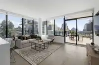 307 1588 JOHNSTON ROAD - thumbnail 10