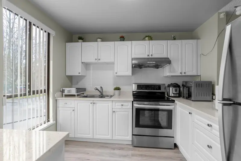 104 9133 CAPELLA DRIVE - photo 2 of 25