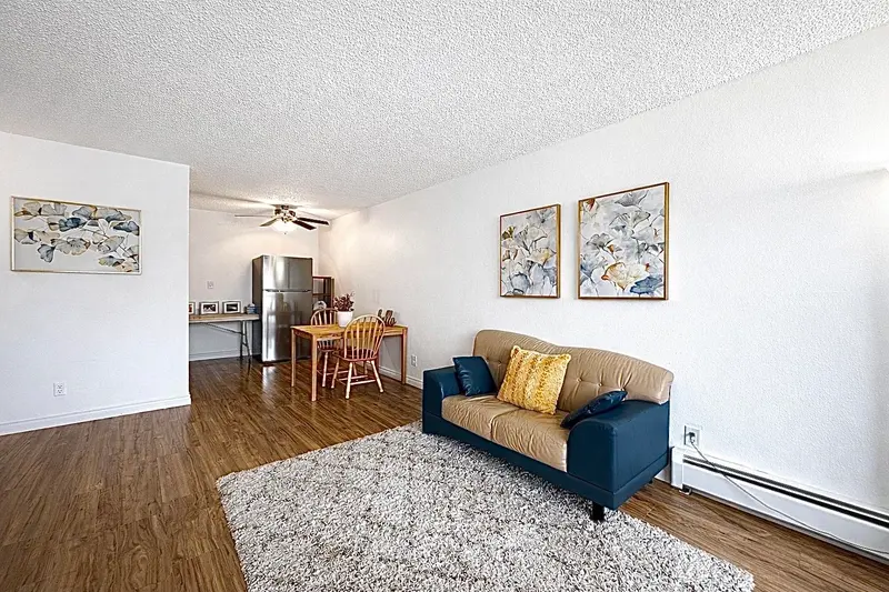 203 2425 SHAUGHNESSY STREET - photo 2 of 16