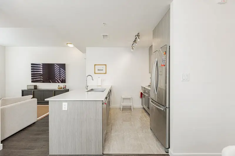 10 7708 ALDERBRIDGE WAY - photo 4 of 25