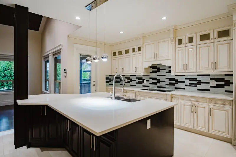 20539 68TH AVENUE - photo 3 of 25