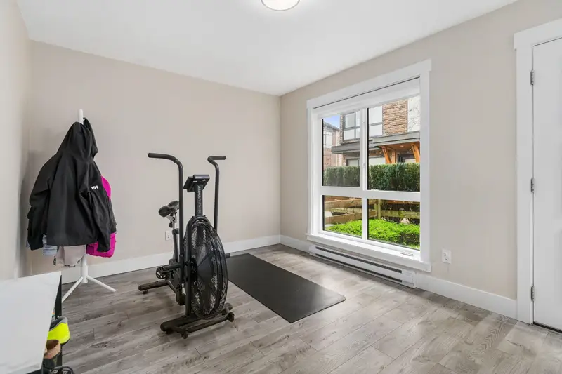 181 16488 64 AVENUE - photo 3 of 24