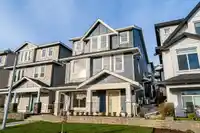 16711 16 AVENUE - thumbnail 1