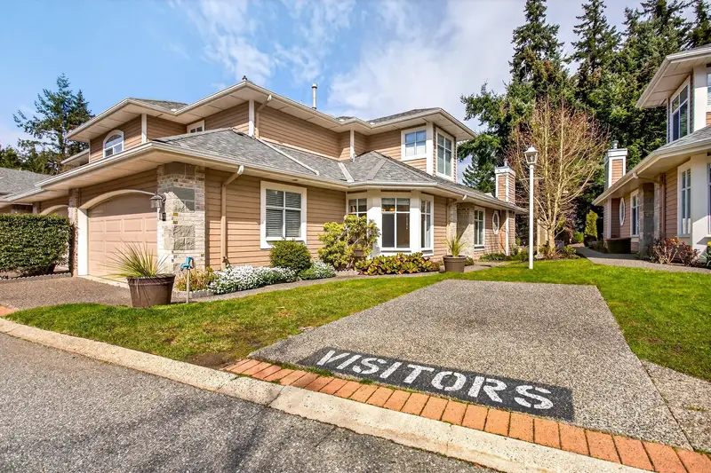 21 15273 24 AVENUE - photo 3 of 25