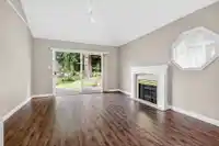 21 15273 24 AVENUE - thumbnail 5