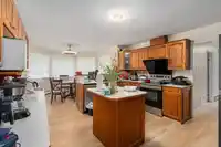 13139 14 AVENUE - thumbnail 7