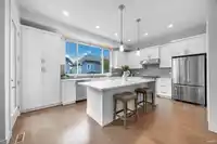 16792 17B AVENUE - thumbnail 13