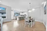 16792 17B AVENUE - thumbnail 10