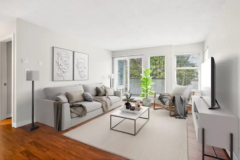 213 1850 SOUTHMERE CRESCENT - photo 1 of 35