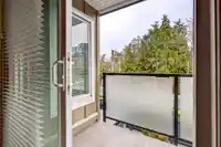 213 1850 SOUTHMERE CRESCENT - thumbnail 28