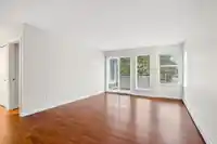 213 1850 SOUTHMERE CRESCENT - thumbnail 8