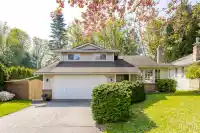 1015 163 STREET - thumbnail 1