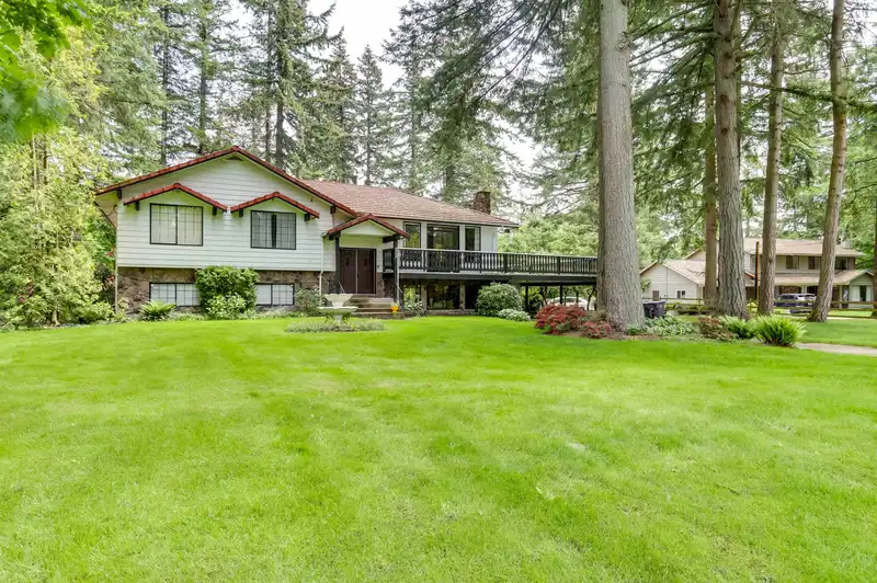 2242 173 STREET - photo 1 of 39